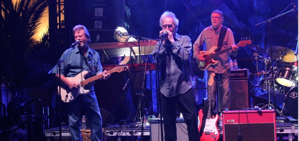 Roger with Spencer Davis & The Catalina Island Allstars Roger with Spencer Davis & The Catalina Island Allstars